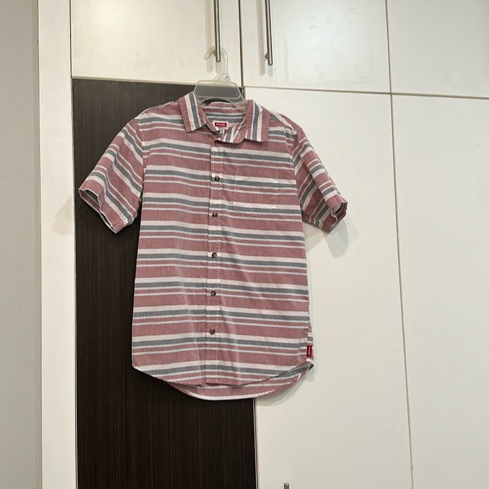 Big boys shirt size 14-16